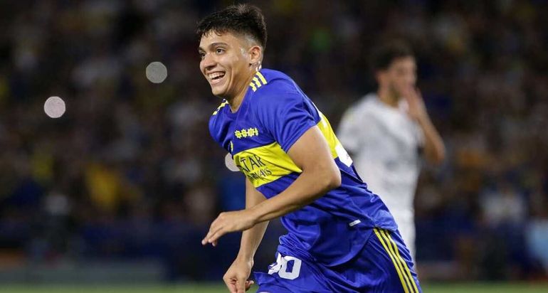 El Changuito Zeballos será titular este miércoles para enfrentar a Banfield. Martínez hace un cambio de esquema para jugar con tres delanteros. El Changuito Zeballos será titular este miércoles para enfrentar a Banfield. Martínez hace un cambio de esquema para jugar con tres delanteros.