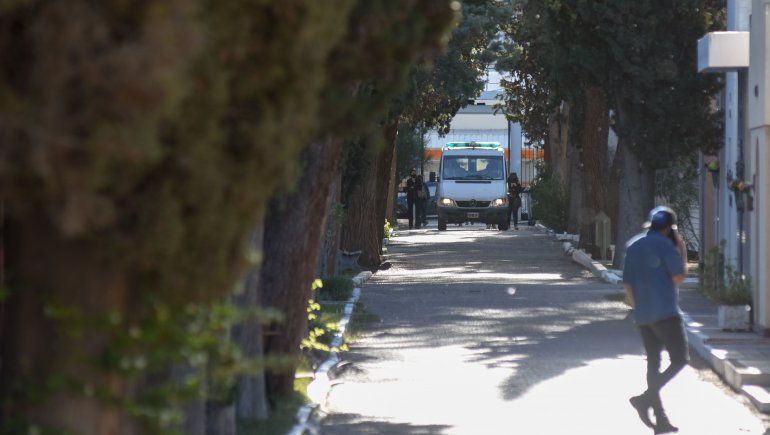 Casi la mitad de las muertes en la ciudad son por COVID