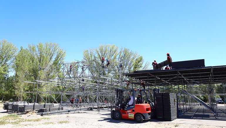 Comenzaron los preparativos para la Fiesta de la Confluencia 2025 Comenzaron los preparativos para la Fiesta de la Confluencia 2025