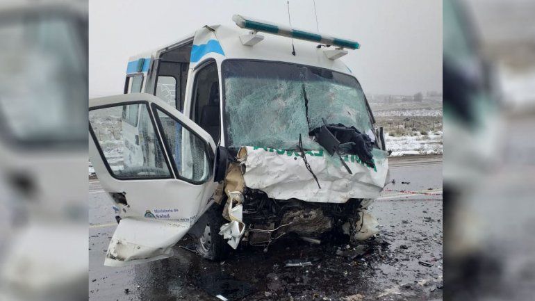 Ruta 40: dos militares murieron tras chocar con una ambulancia