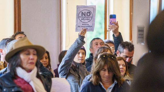 Ahora con ATE: la polémica por el estacionamiento medido sigue escalando
