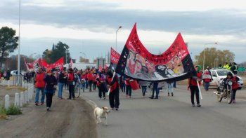 hubo demoras en los puentes por acto en honor a kosteki y santillan hubo demoras en los puentes por acto en honor a kosteki y santillan