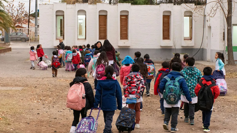 Conflicto docente en Neuquén: qué dicen los padres organizados