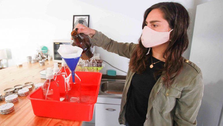 Valentina fabrica aromas en pandemia