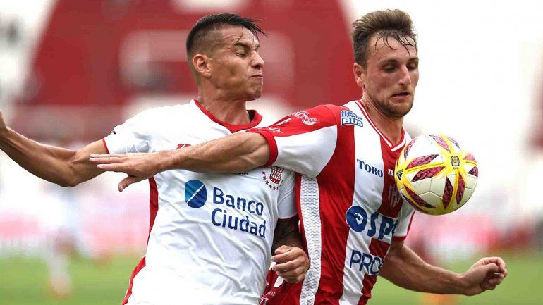 Unión de Santa Fe superó al Globo por 3 a 1