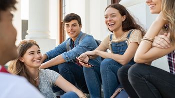 alejandro schujman: con los adolescentes estamos haciendo todo al reves alejandro schujman: con los adolescentes estamos haciendo todo al reves
