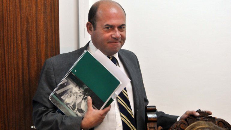 El juez podría ser acusado de peculado y defraudación.