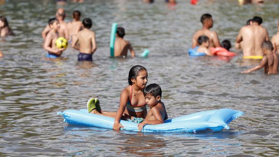 ¡Todos al río! Llega un domingo de sol y altas temperaturas
