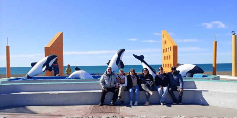 El video de las orcas sobre la orilla fue captado a la altura del monumento a Las Toninas, uno de los puntos convocantes para los visitantes de Playa Unión. El video de las orcas sobre la orilla fue captado a la altura del monumento a Las Toninas, uno de los puntos convocantes para los visitantes de Playa Unión.