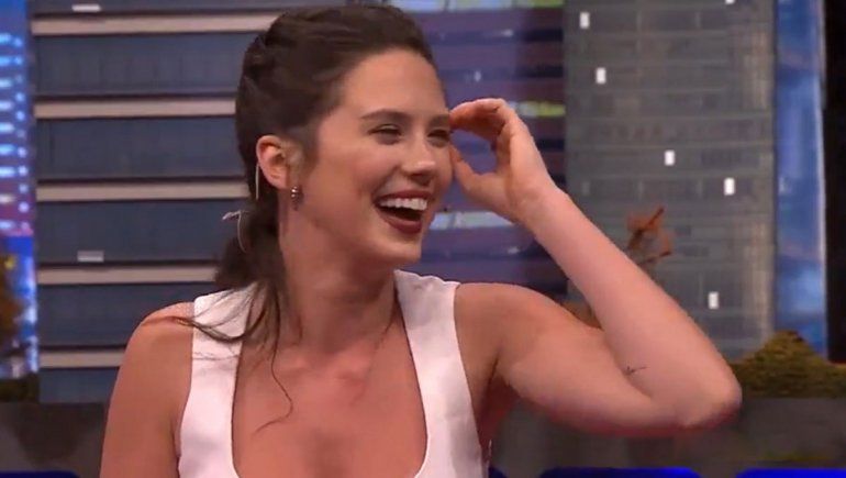 Delfina Chaves y su insólito accesorio que nunca olvida