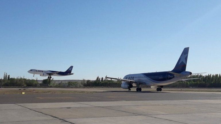 El avión tuvo una falla técnica, nadie les dio explicaciones y sobrevolaron Buenos Aires una hora