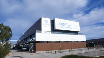 puentes en oncologia: los medicos de la region estrechan lazos para combatir el cancer