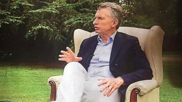 Fito Páez y Andy Kusnetzoff son otros de los famosos que los usan. Las cajas de mis zapatos ahora tienen la cara de mis abuelos