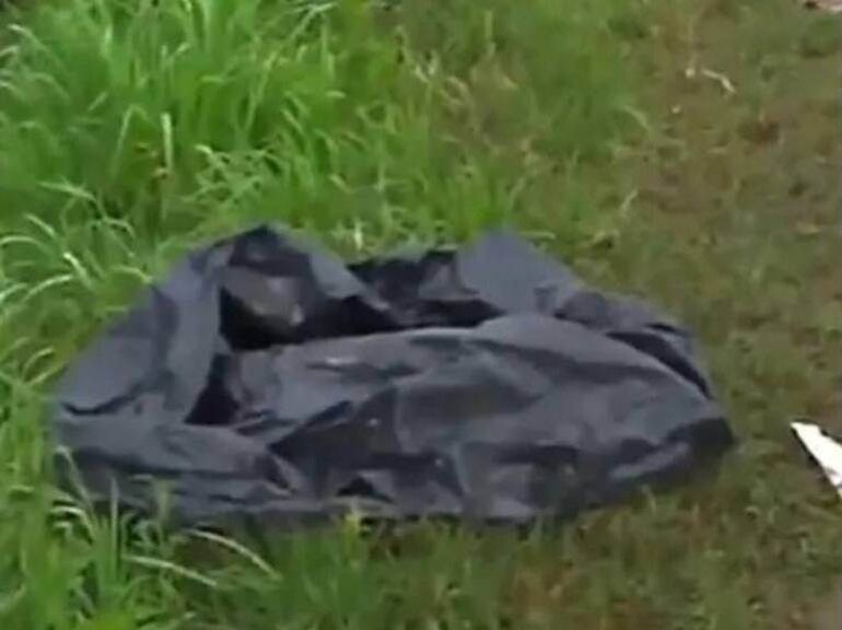 La joven abandonó a la beba en una bolsa de nylon, murió por una falla cardíaca aguda secundaria a insuficiencia respiratoria. La joven abandonó a la beba en una bolsa de nylon, murió por una falla cardíaca aguda secundaria a insuficiencia respiratoria.