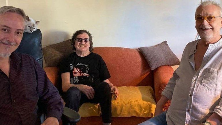 Charly se ríe de Macri