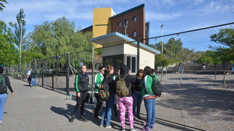 Por conflicto en salud ocupacional hay 500 docentes que no pueden volver a las aulas