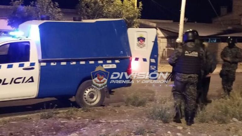 La Policía secuestró marihuana, cocaína y dinero en efectivo, entre otros elementos. 