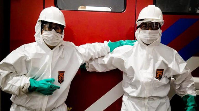 Bomberos de Cipolletti desinfectaron diferentes puntos de la ciudad