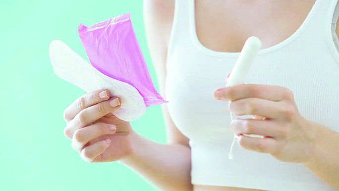 Las toallitas y los tampones descartables no son los únicos métodos exclusivos para las personas menstruantes. Las toallitas y los tampones descartables no son los únicos métodos exclusivos para las personas menstruantes.