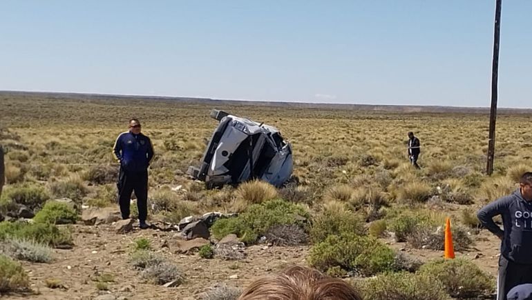 Una municipal de Mariano Moreno murió tras volcar su camioneta