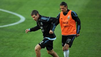 Los dos candidatos para ser nuevo entrenador de Estudiantes de La Plata. Los dos candidatos para ser nuevo entrenador de Estudiantes de La Plata.