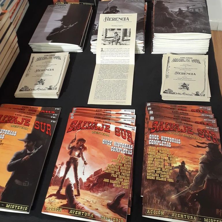 Las ilustraciones de los relatos, las tipografías y los avisos publicitarios imitan a aquellas revistas publicadas desde fines del siglo XIX hasta mitad de los ’60.