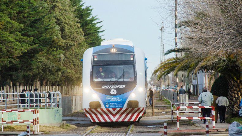 Desde Río Negro afirman que a Quiroga no le interesa el tren