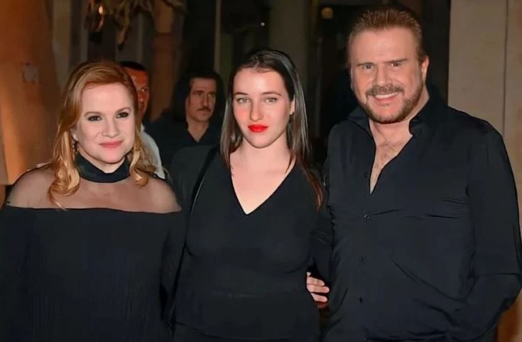 Rocío Hazán junto a sus tíos, los Pimpinela.