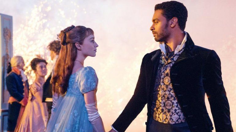 Netflix: Mila Kunis confesó que Bridgerton le provocó problemas con Ashton Kutcher