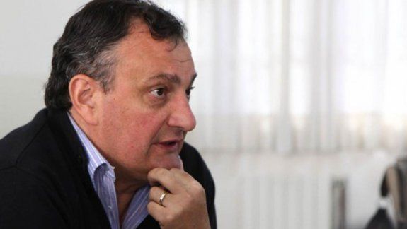 A Gennuso, jefe comunal de Bariloche, le quitaron el celular y $1000.