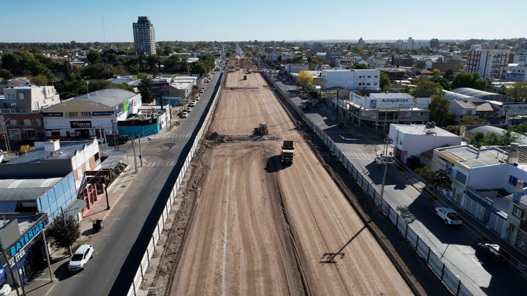 La obra de la Avenida Mosconi desde el aire. La obra de la Avenida Mosconi desde el aire.