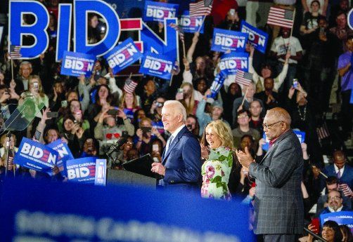 Biden le saca a Trump una ventaja de casi 10 puntos en las encuestas.