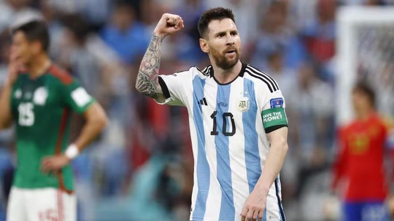 En octubre de 2024, se cumplen 20 años del debut de Lionel Messi como futbolista profesional. En octubre de 2024, se cumplen 20 años del debut de Lionel Messi como futbolista profesional.