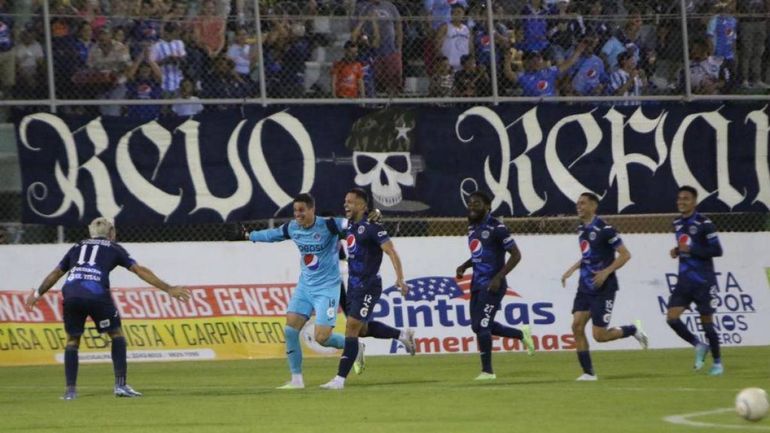El arquero argentino jugó en las inferiores de Colón El arquero argentino jugó en las inferiores de Colón