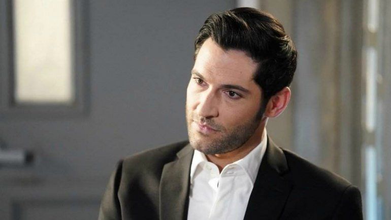 Tom Ellis compara elecciones de EEUU con famosa comedia