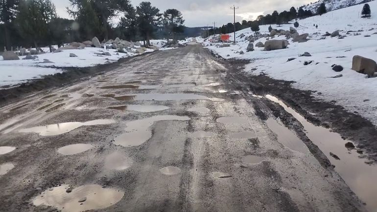Los automovilistas se quejaron por las condiciones en las que se encontraba la Ruta 23. Los automovilistas se quejaron por las condiciones en las que se encontraba la Ruta 23.