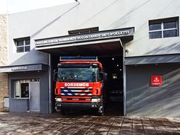 Los bomberos de Cipolletti, con mucho trabajo.