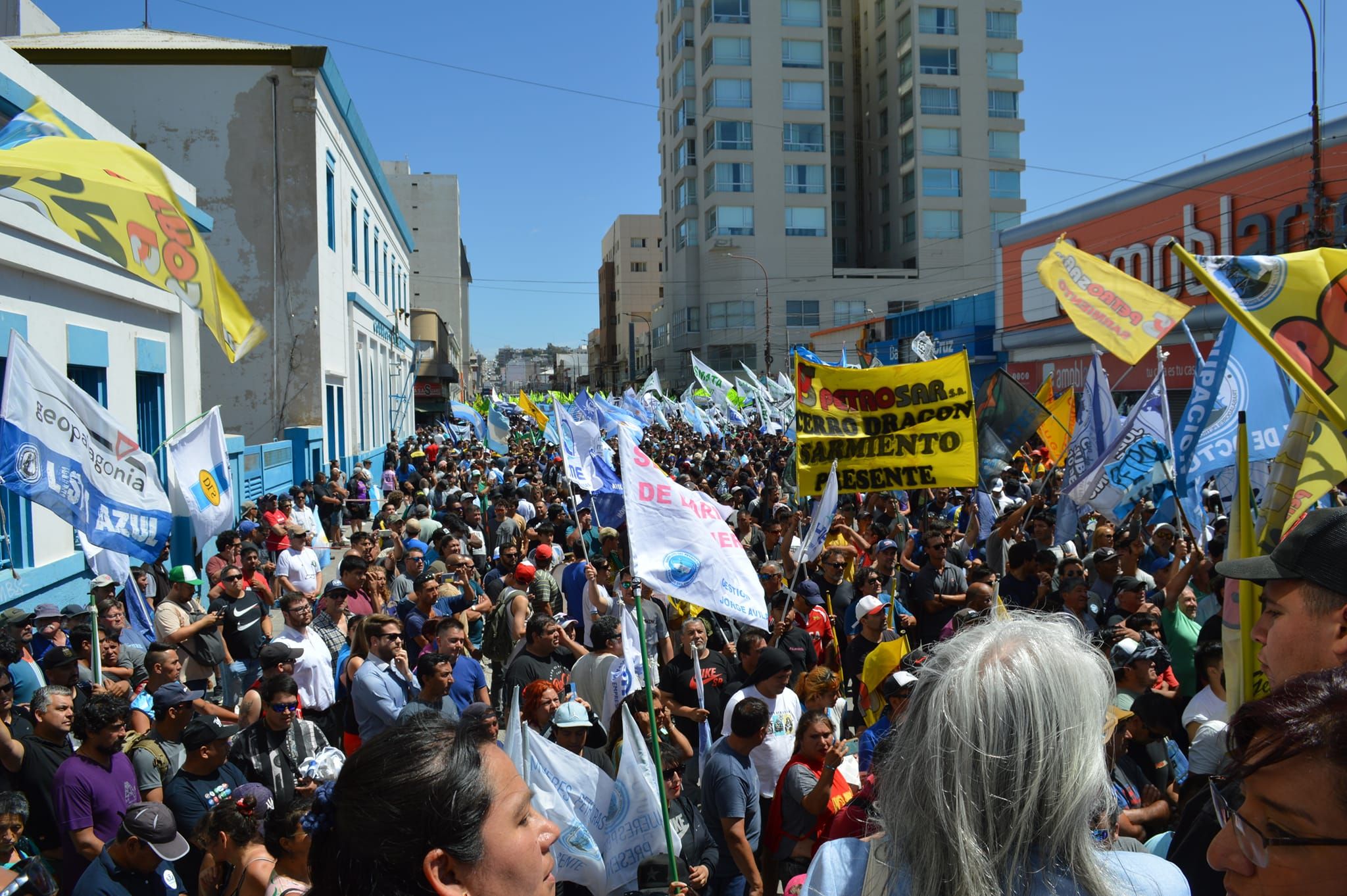 Movilización petrolera en el aniversario de Comodoro Rivadavia