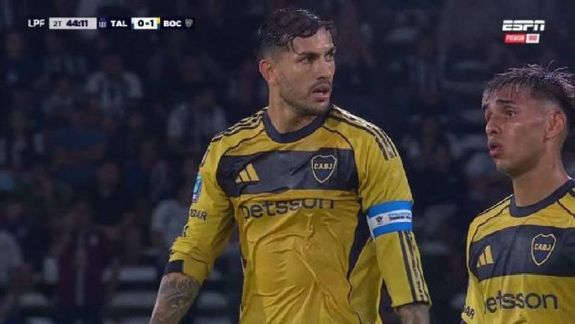El particular motivo por el que Leandro Paredes se hizo amonestar ante Talleres
