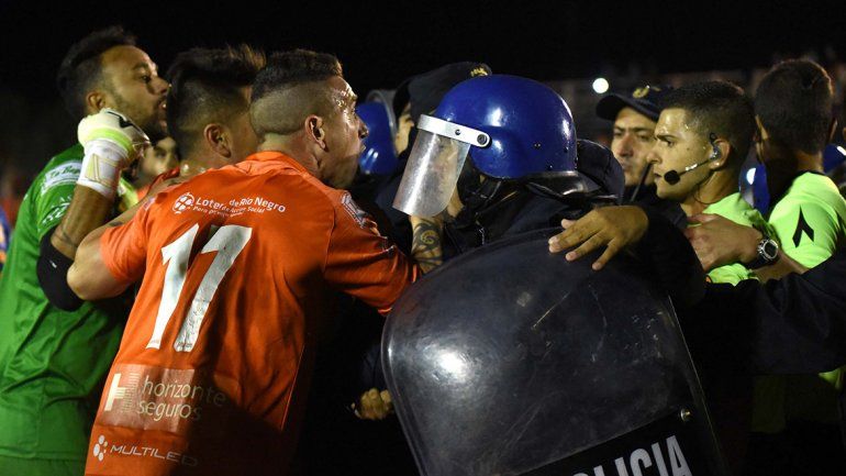 Nos quiso voltear el poder político de Salta, más grave aún