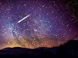 Dos noches mágicas en el cielo: una lluvia de estrellas y la Luna de Flores