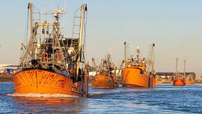En menos de un mes murieron tres marineros en alta mar: alerta en la flota pesquera de la Patagonia.