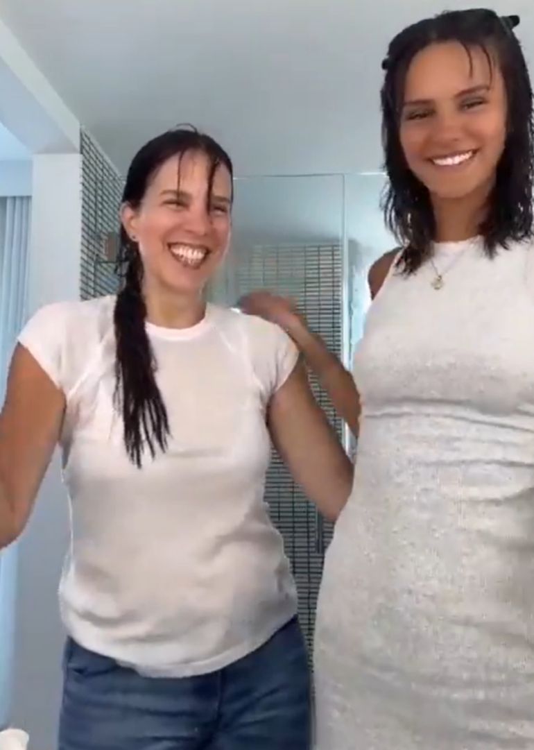 Juanita Tinelli y su mamá, Paula Robles Juanita Tinelli y su mamá, Paula Robles