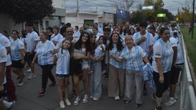 Una multitud asistió a La Corrida de Cipolletti. | LM Neuquen Una multitud asistió a La Corrida de Cipolletti.