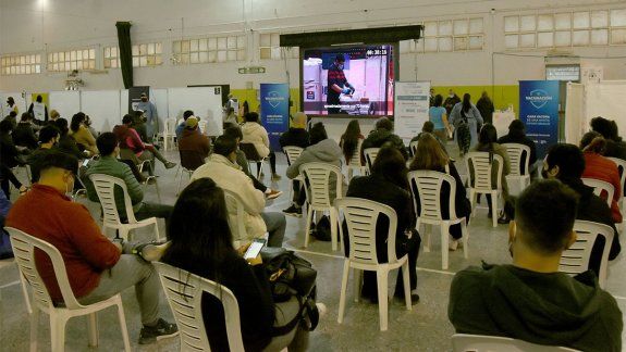Ya se aplicaron 400 mil primeras dosis en la provincia