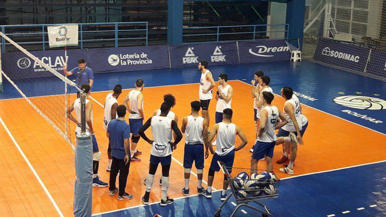 El Dino entrenó ayer en el estadio República de Venezuela.&nbsp;