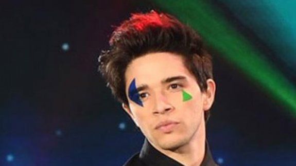 al final, julian serrano no hara ningun programa con laflia
