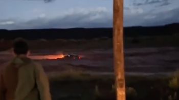 dramatico: tres vehiculos arrastrados por un golpe de agua en el arroyo carranza dramatico: tres vehiculos arrastrados por un golpe de agua en el arroyo carranza