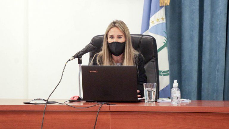 La jueza Estefabía Sauli encabezó la primera audiencia del juicio por jurados por el femicidio de María Marta Toledo.&nbsp;
