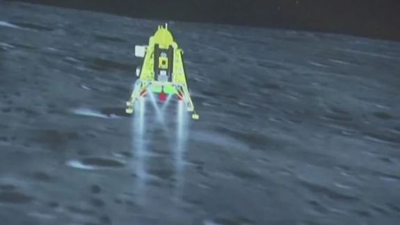 La India logra un exitoso aterrizaje en la Luna